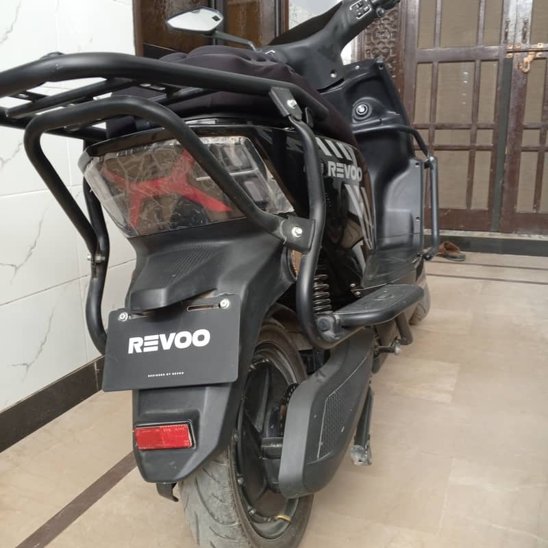 REVOO C32 7