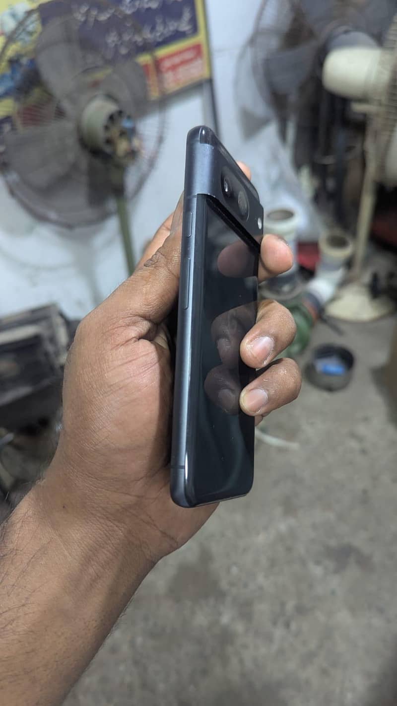 Google Pixel 8 7