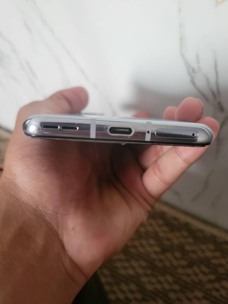 One Plus 8T 1