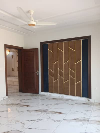 Like New 12 Marla Upper Portion For Rent Media Town