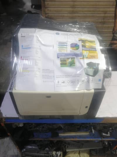 HP LaserJet Pro CM1415fnw Color Multifunction Printer