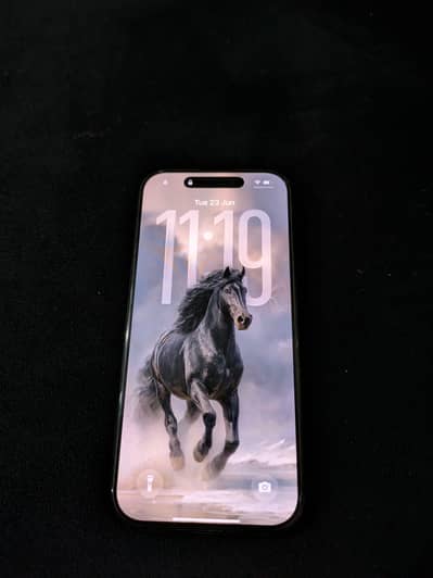 Apple iPhone 16 Pro 91% health 10/10 Natural Black Titanium