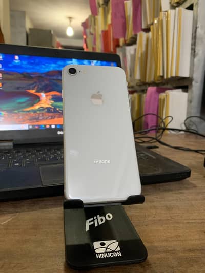 Apple iPhone 8