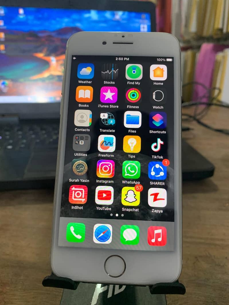Apple iPhone 8 10