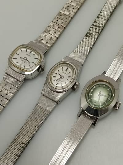 Ladies Vintage Autique Working Good Condition Watch For Sale.