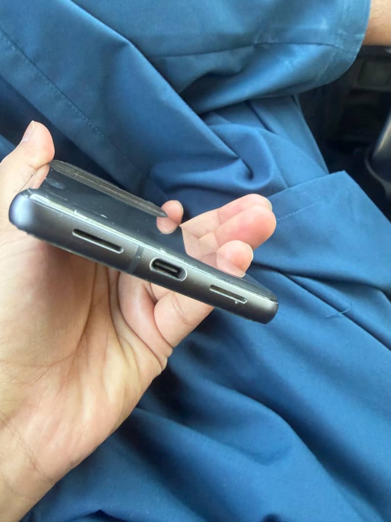 Google Pixel 7 4