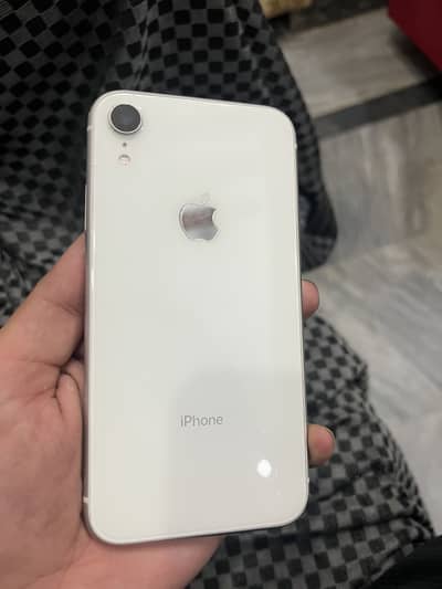 Apple iPhone XR