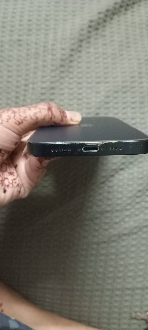 iPhone 14 7
