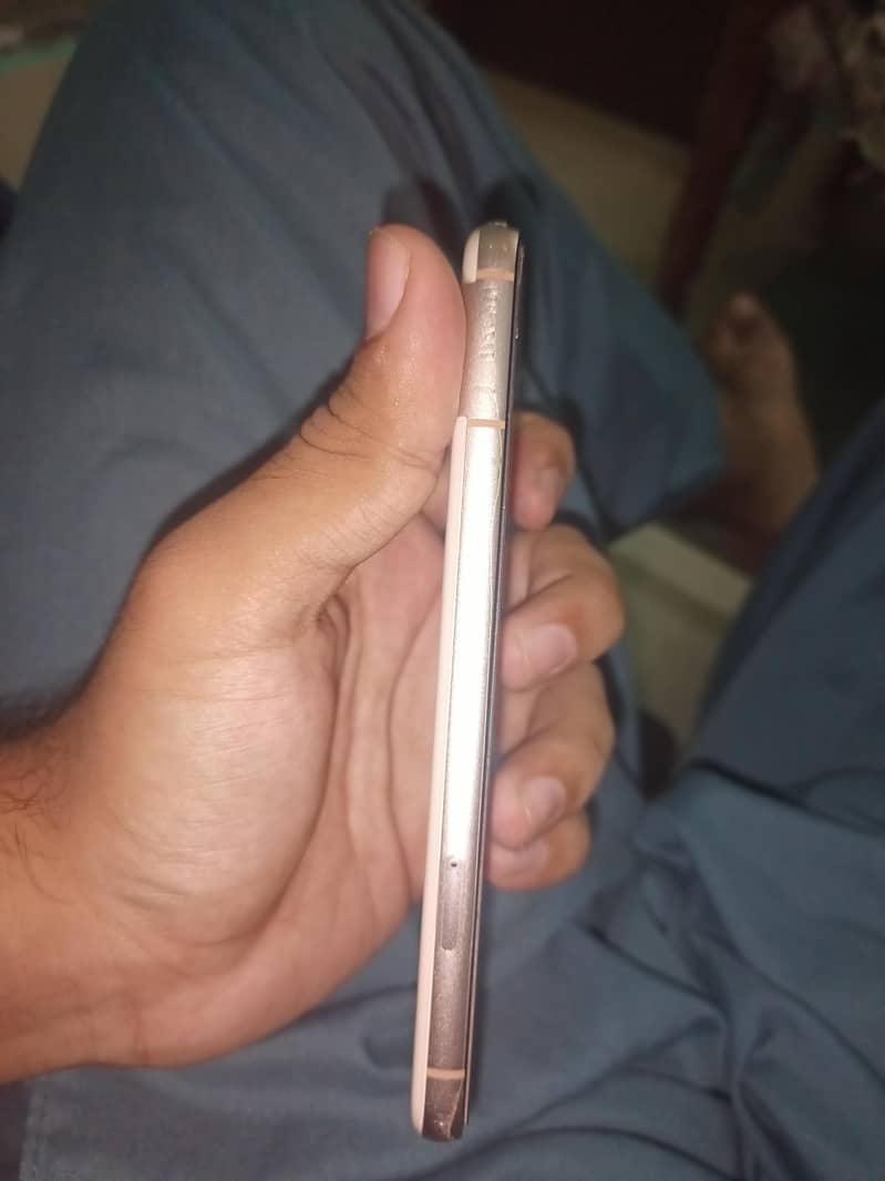 Google Pixel 8 2