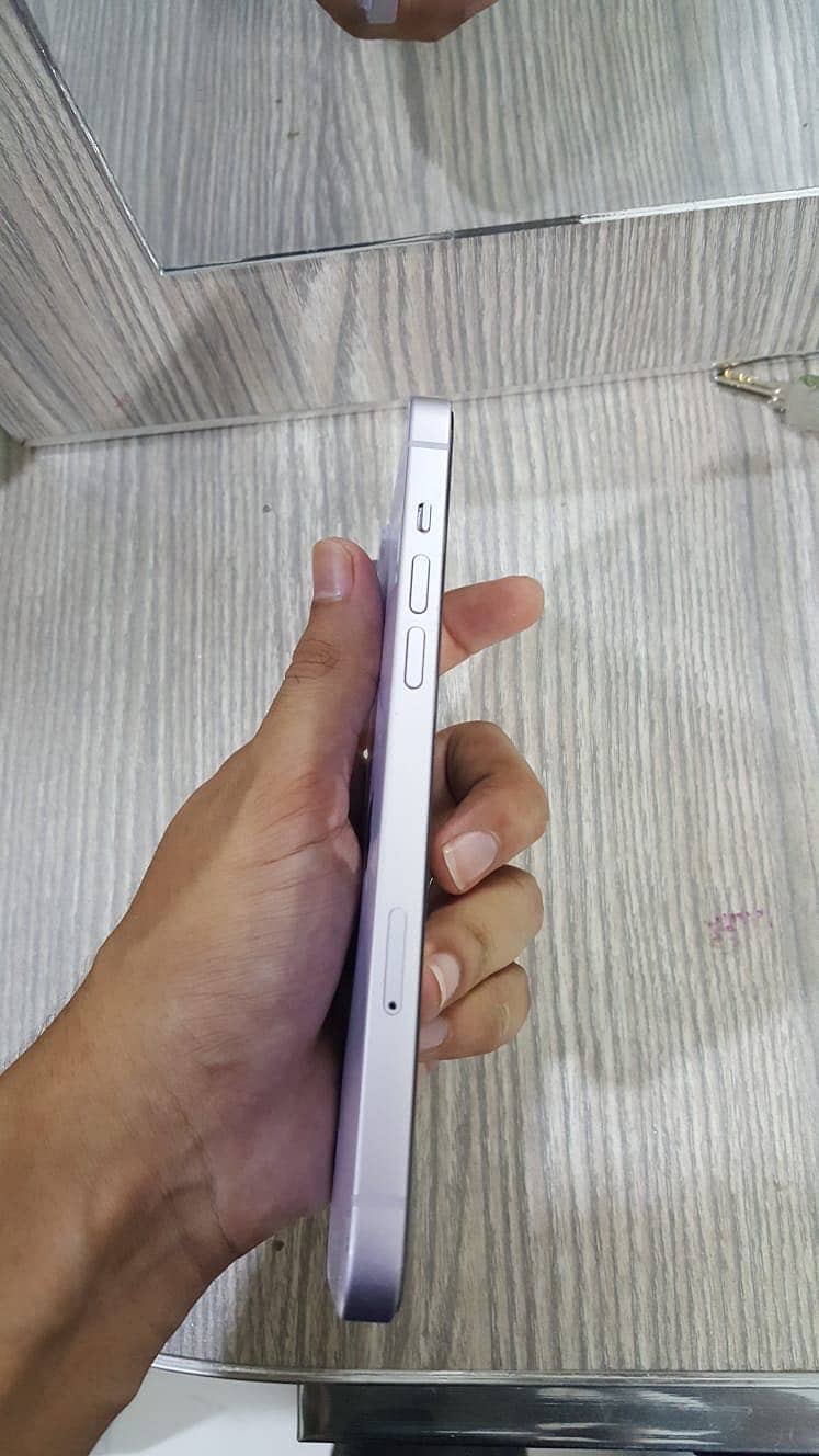 Apple iPhone 14 plus 4