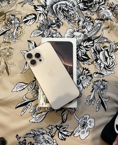 Apple iPhone 16 Pro Max