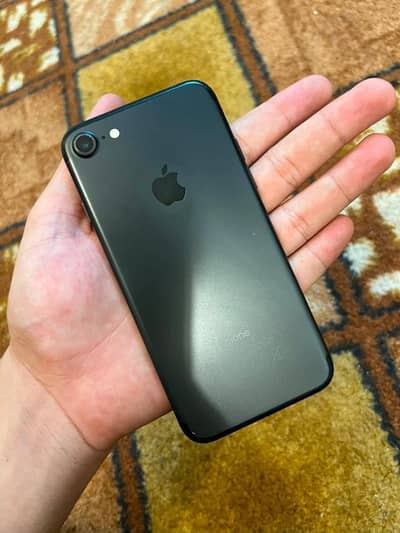 Apple iPhone 7
