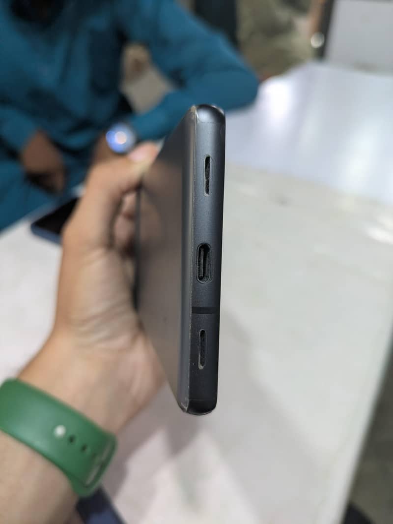 Google Pixel 7a 5