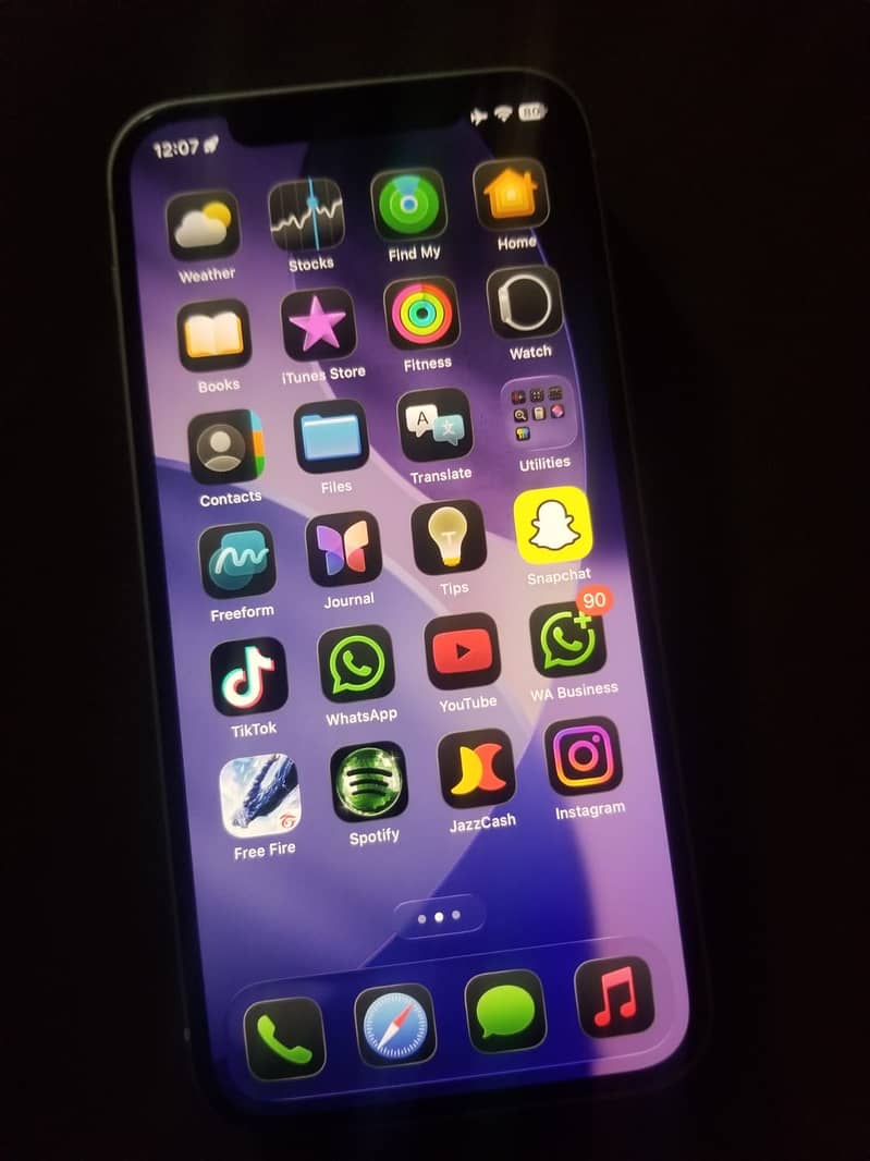 Apple iPhone 12 0