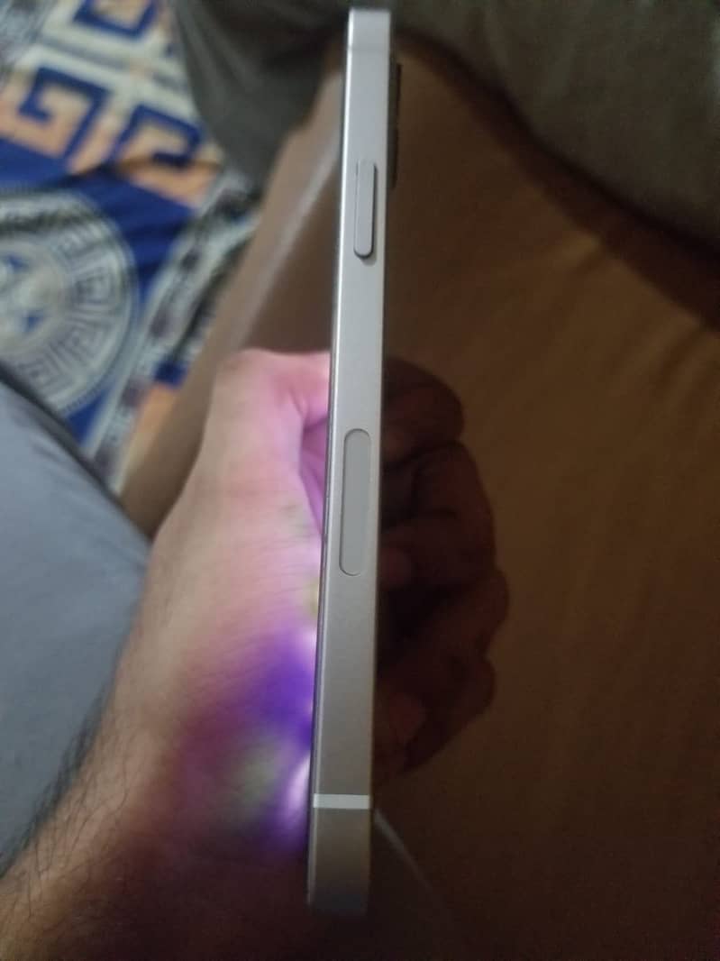 Apple iPhone 12 5
