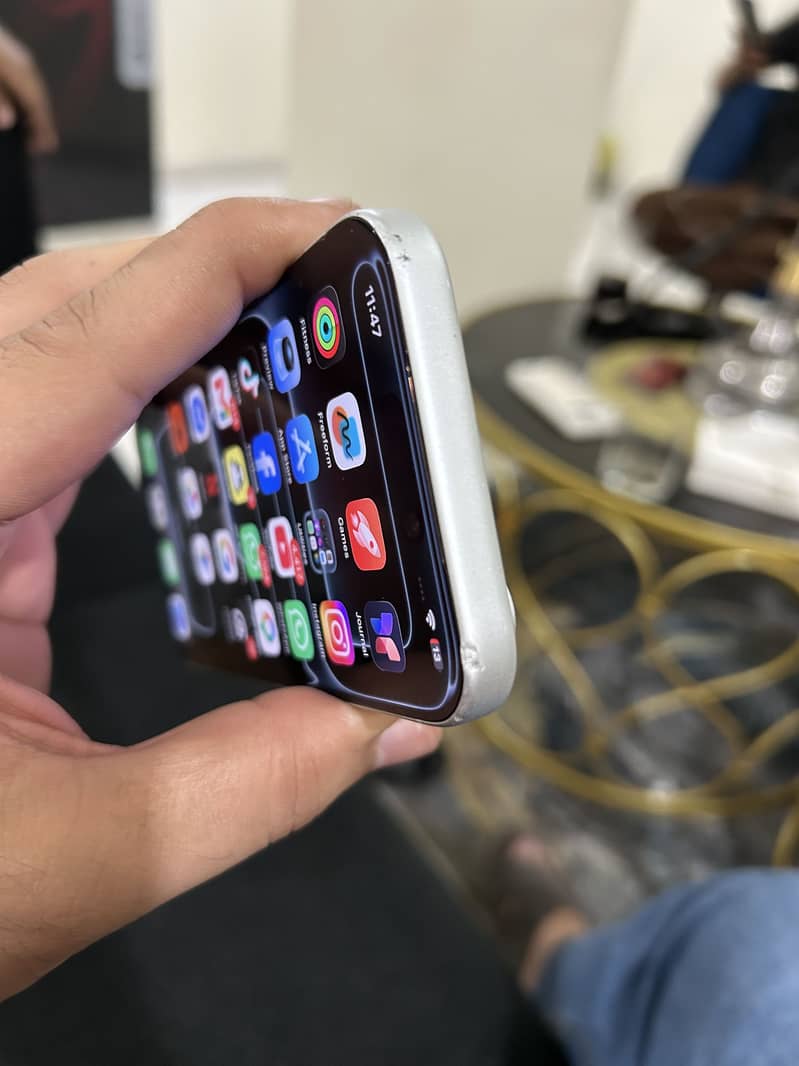 Apple iPhone 17 Pro 1
