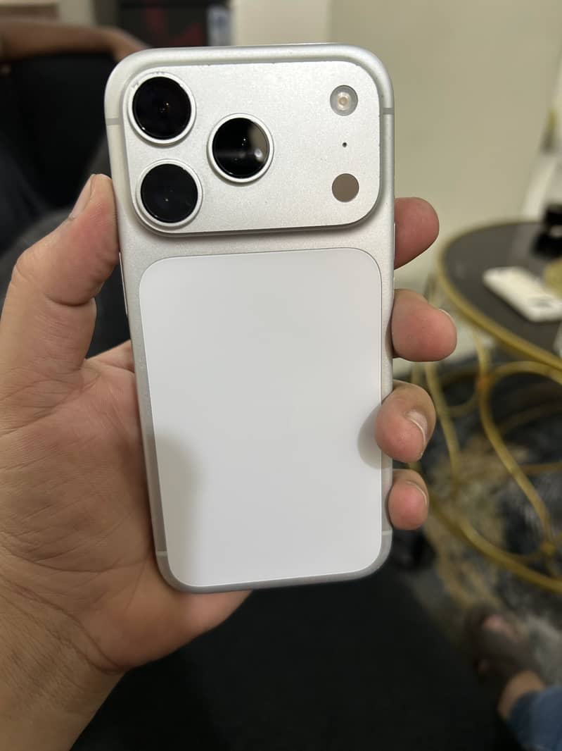 Apple iPhone 17 Pro 5