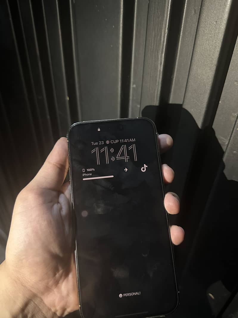 Apple iPhone 14 Pro Max 1