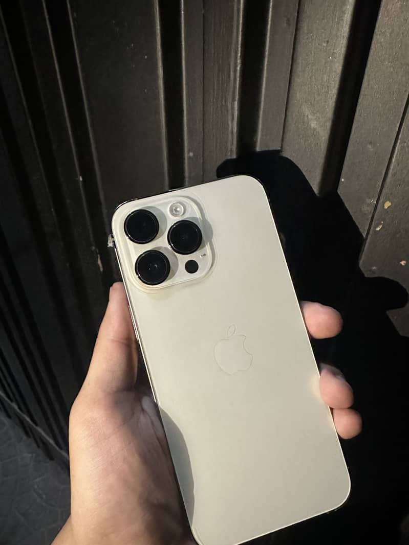 Apple iPhone 14 Pro Max 2