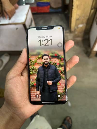 Apple iPhone XS Max factory unlock 64 gb