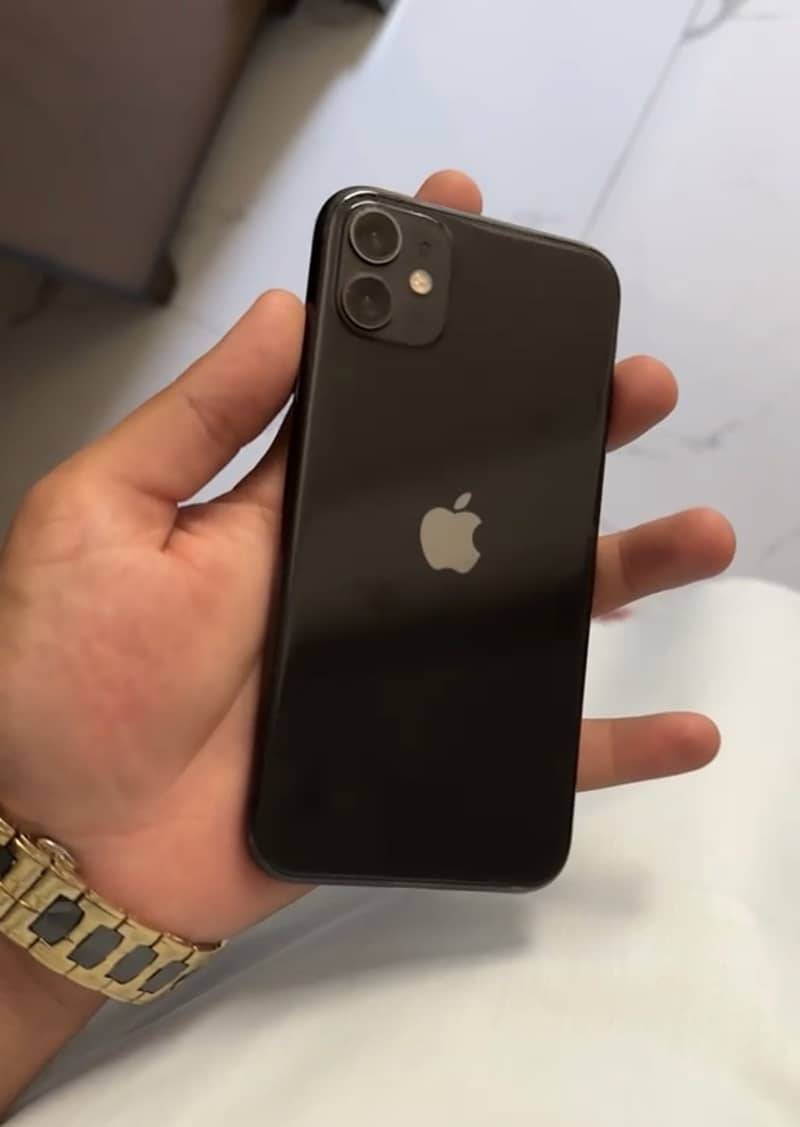 Apple iPhone 11 0