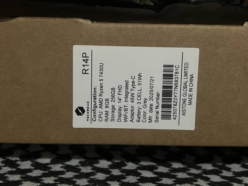 PM laptop 0
