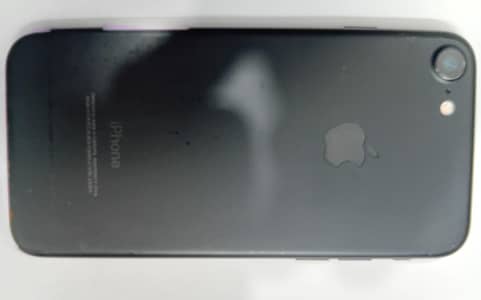 Apple iPhone 7 (2 month sim time)