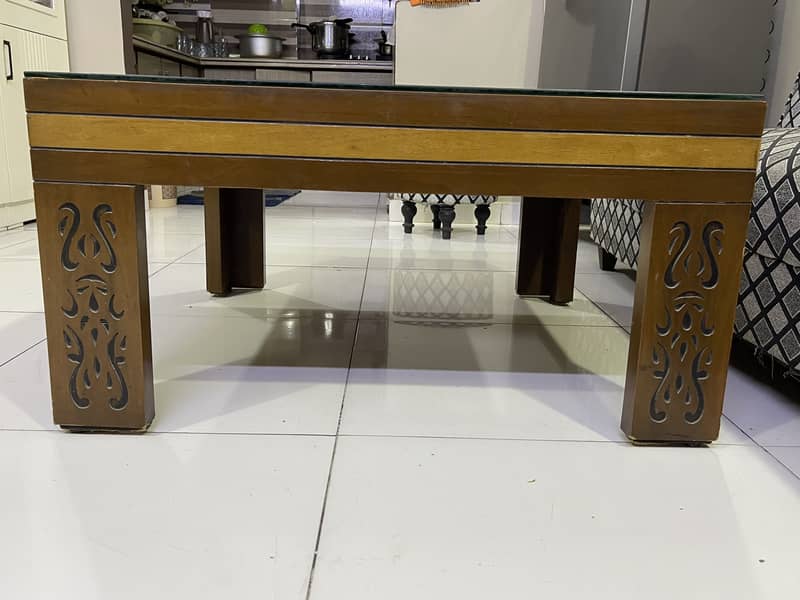 Coffee table 0