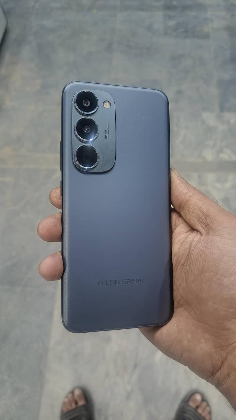 Tecno CAMON 40 Pro+ 0