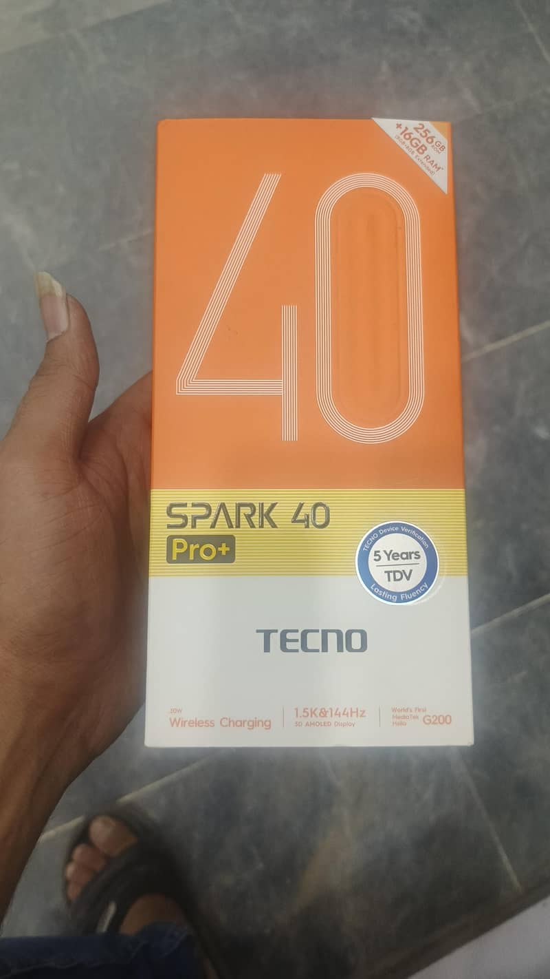 Tecno CAMON 40 Pro+ 3