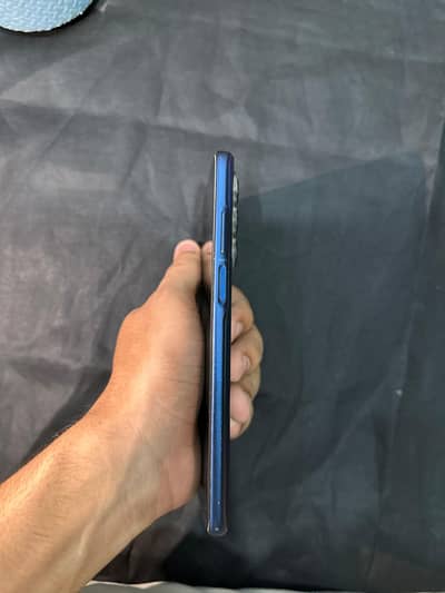 Motorola Edge 21