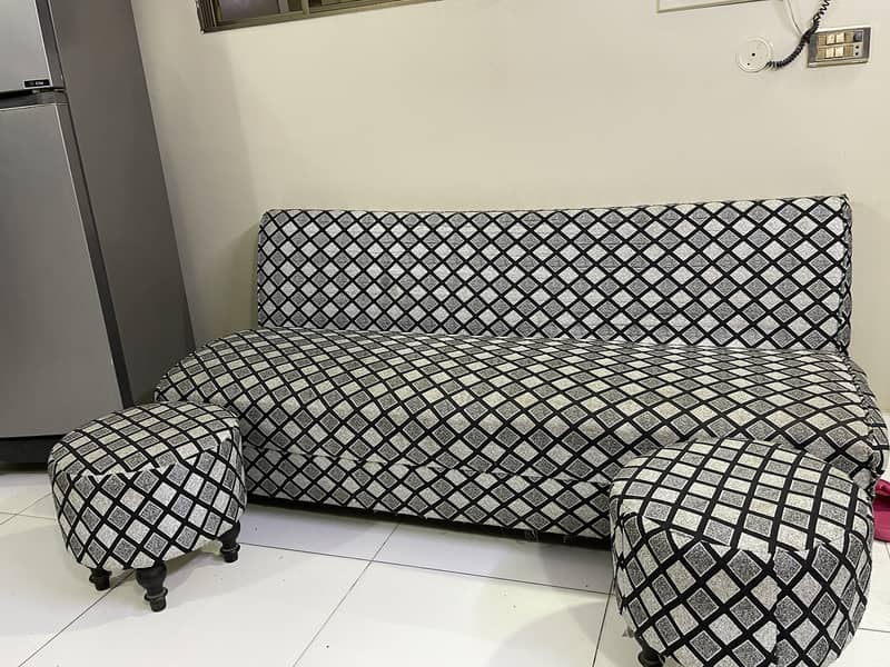 Sofa come bed 1