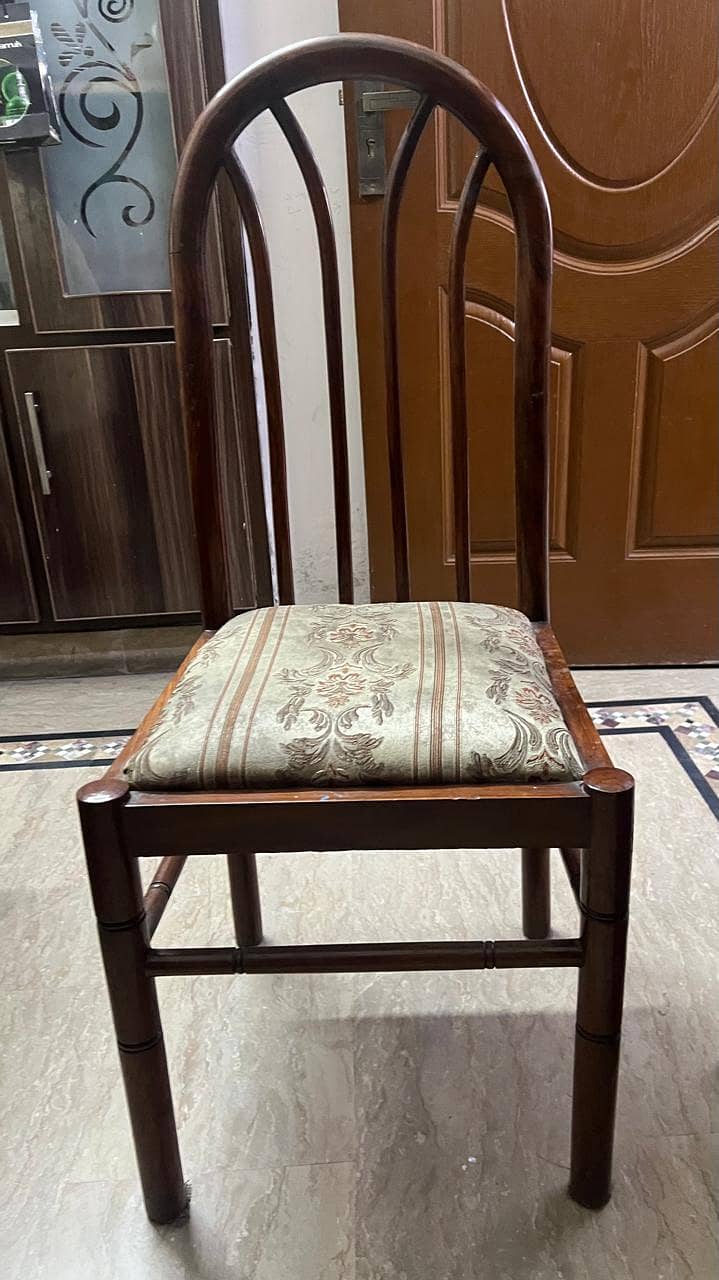 Dining table & 8 chairs 1