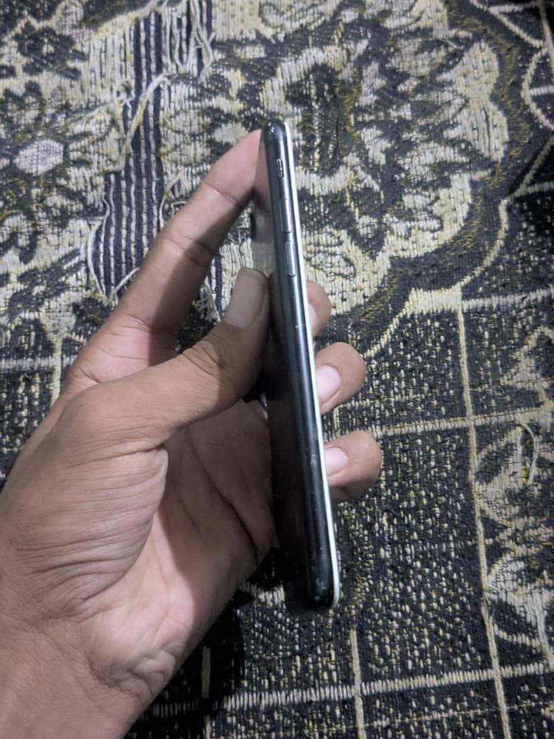Apple iPhone 7 1