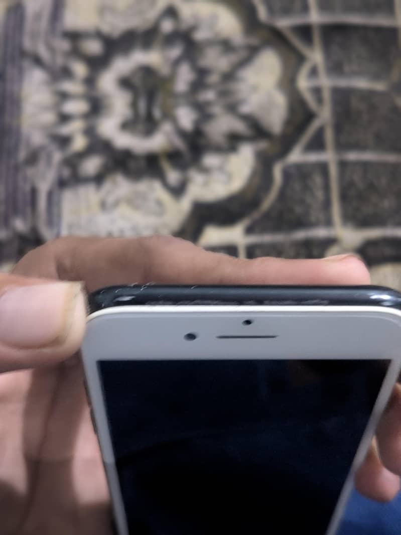Apple iPhone 7 2