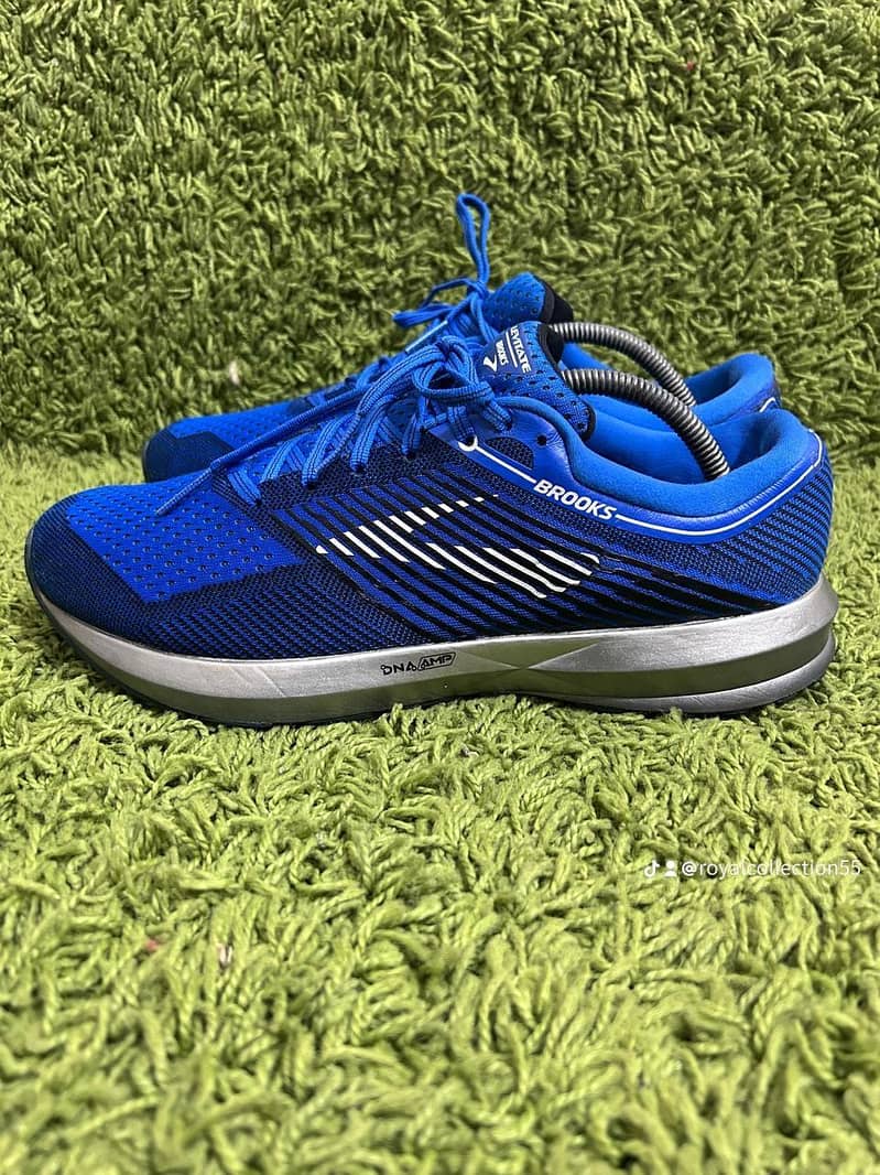 Brooks 9