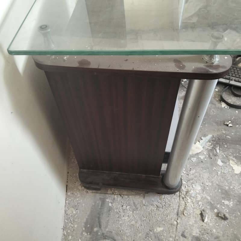 computer table 1