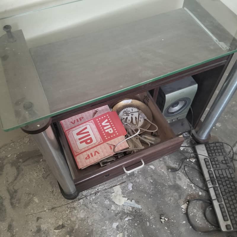 computer table 4