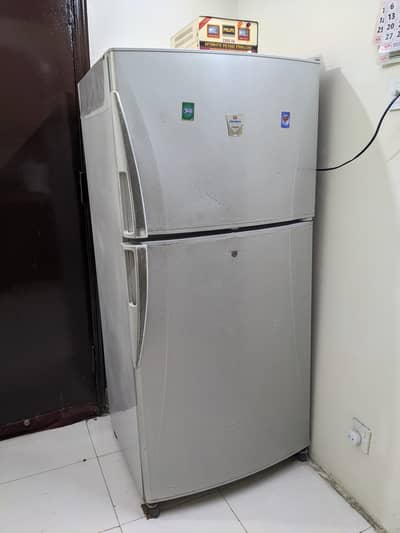 Dawlance Refrigerator Large Size for Sale