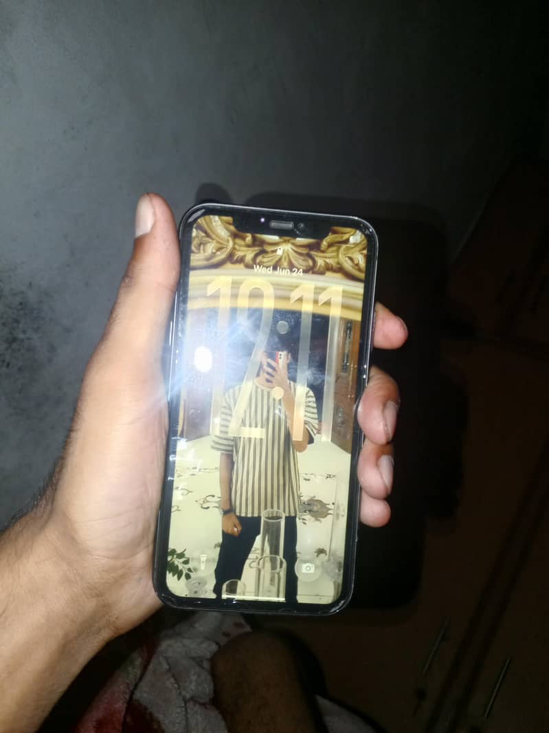 Apple iPhone 11 8