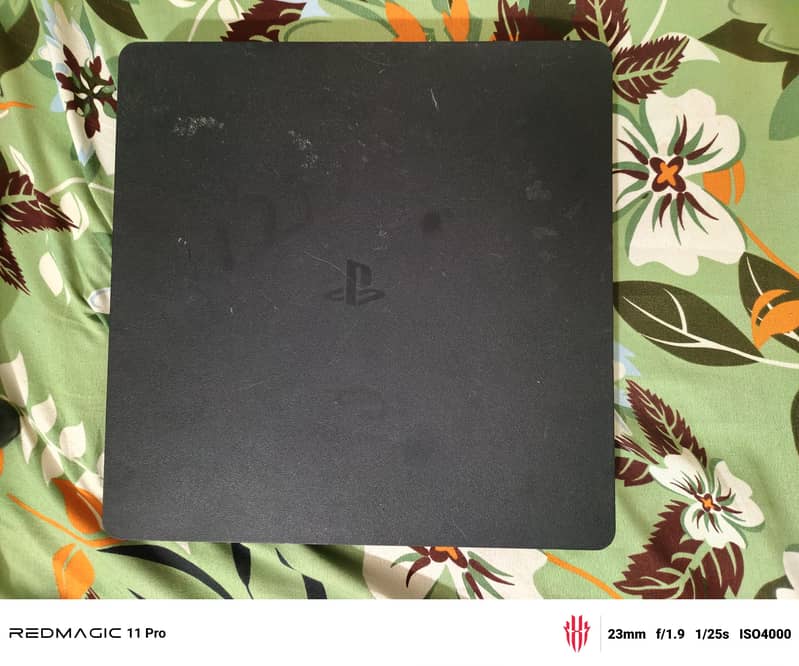 PS4 SLIM 0