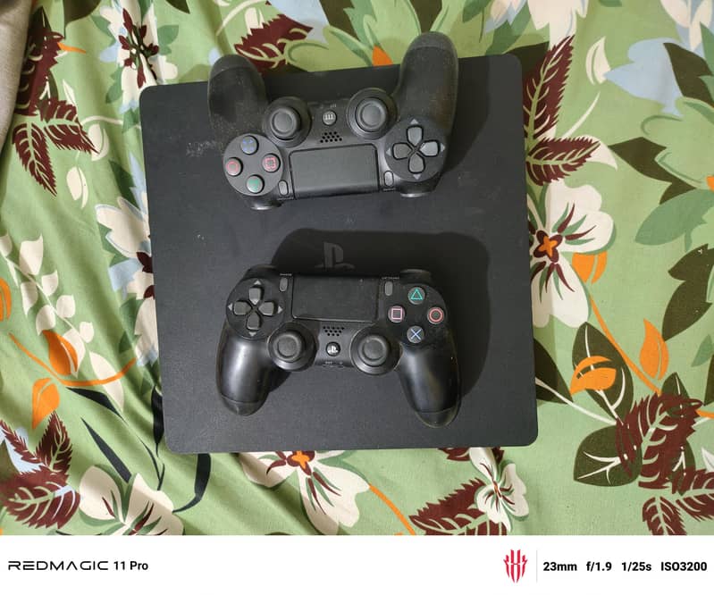 PS4 SLIM 2