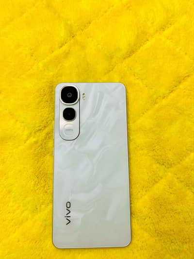 Vivo Y400