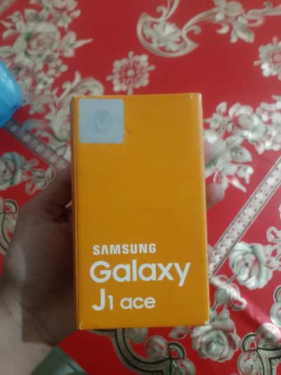 Samsung Mobile J1 Ace