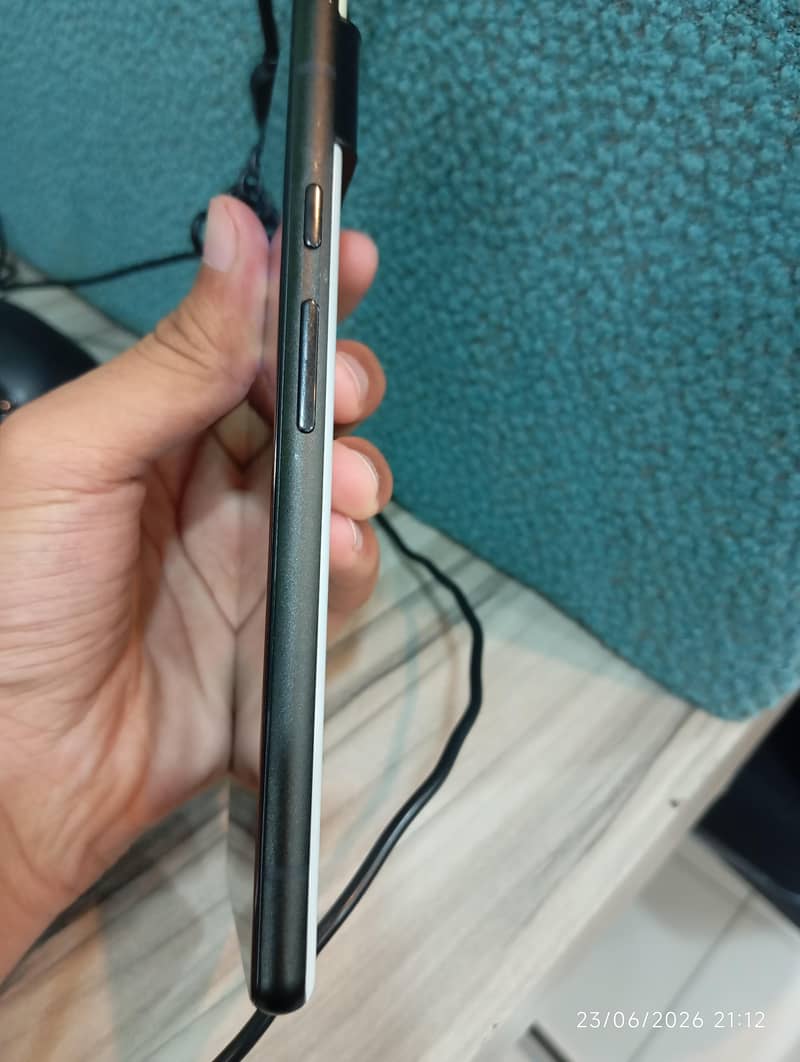 Google Pixel 6 3