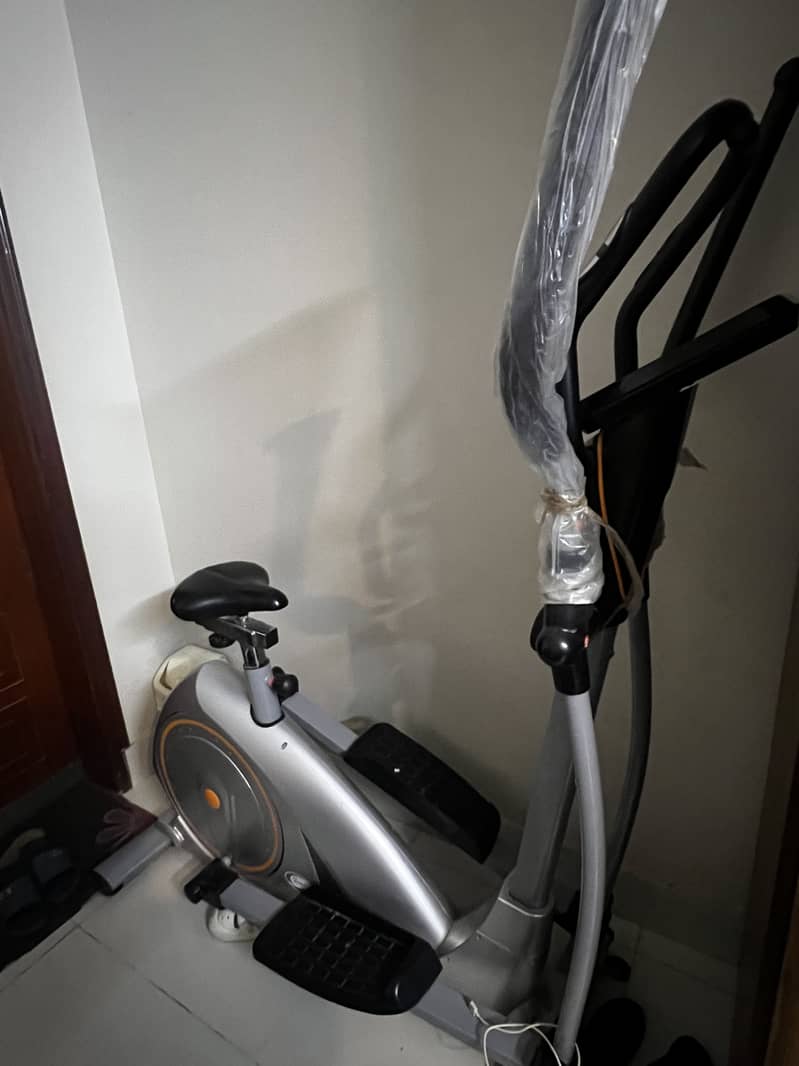 cross trainer machine elliptical 0