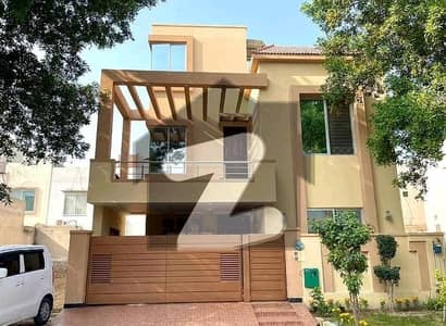 Vip 08 Marla Luxury Non Furnished House Available For Rent In Bahria Town Lahore