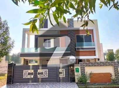 Vip 10 Marla Luxury Unfurnished Upper Portion Available For Rent In Bahria Town Lahore