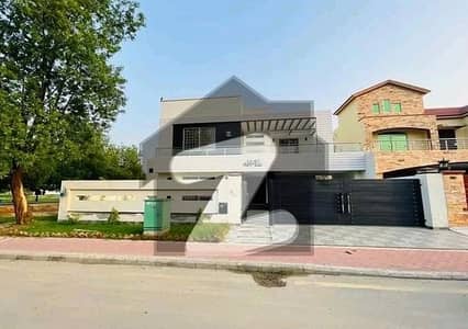 Vip 1 Kanal Luxury Non Furnished House Available For Rent In Bahria Town Lahore