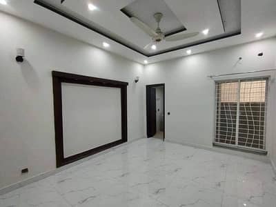 Vip 10 Marla Luxury Non Furnished House Available For Rent In Bahria Town Lahore